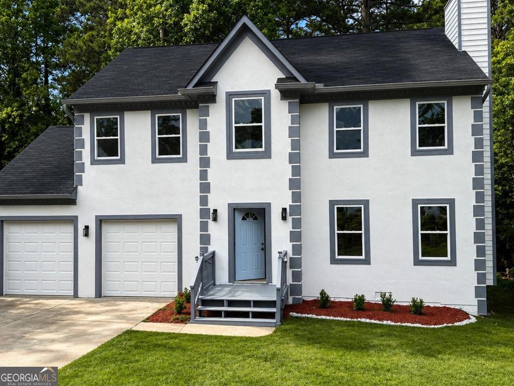 Photo of 910 Forest Path, Stone Mountain, GA 30088 (MLS # 10763026)