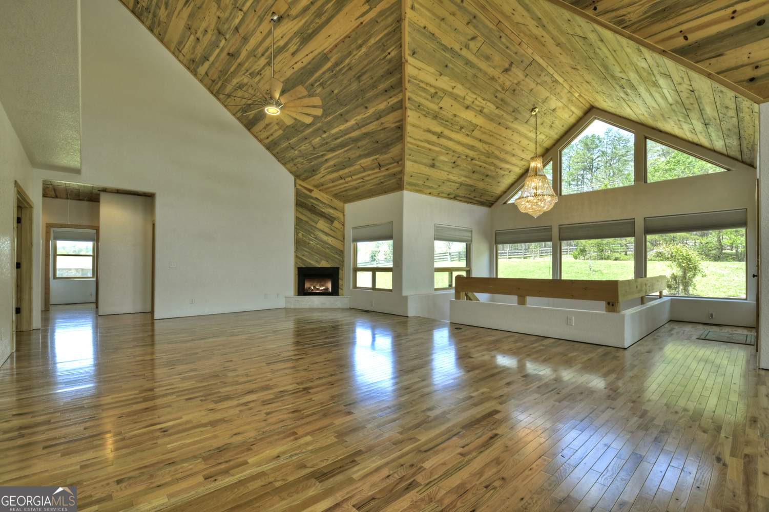 36 Aubery LN