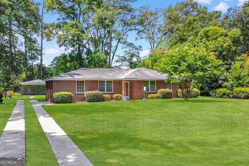 Photo of 85 Lee Avenue, Garden City, GA 31408 (MLS # 10810743)