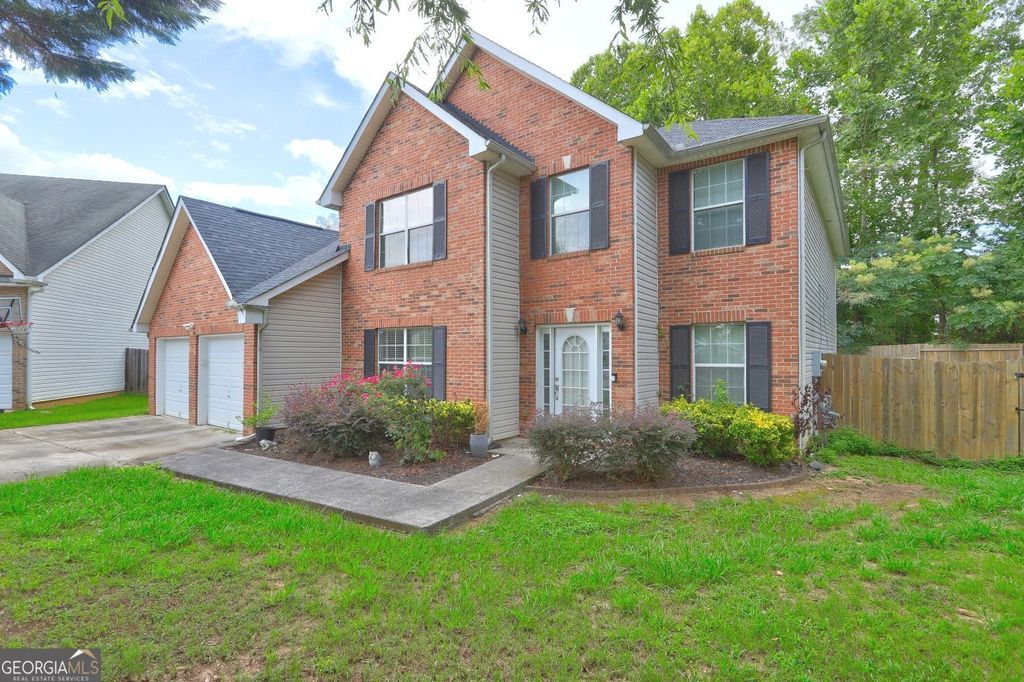 Photo of 8722 Walworth Court, Jonesboro, GA 30238 (MLS # 10662130)