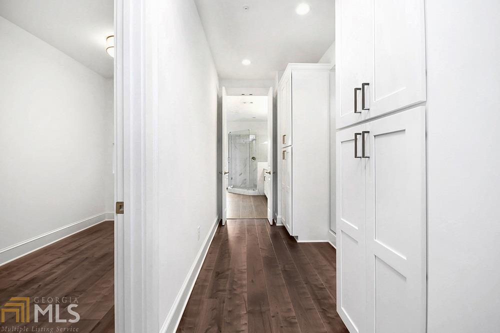 West Main Townhomes - Residential