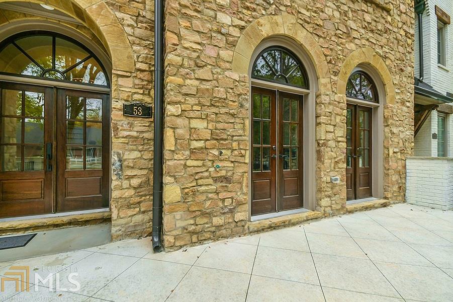 West Main Townhomes - Residential