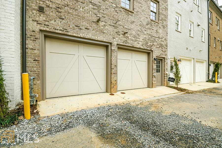 West Main Townhomes - Residential