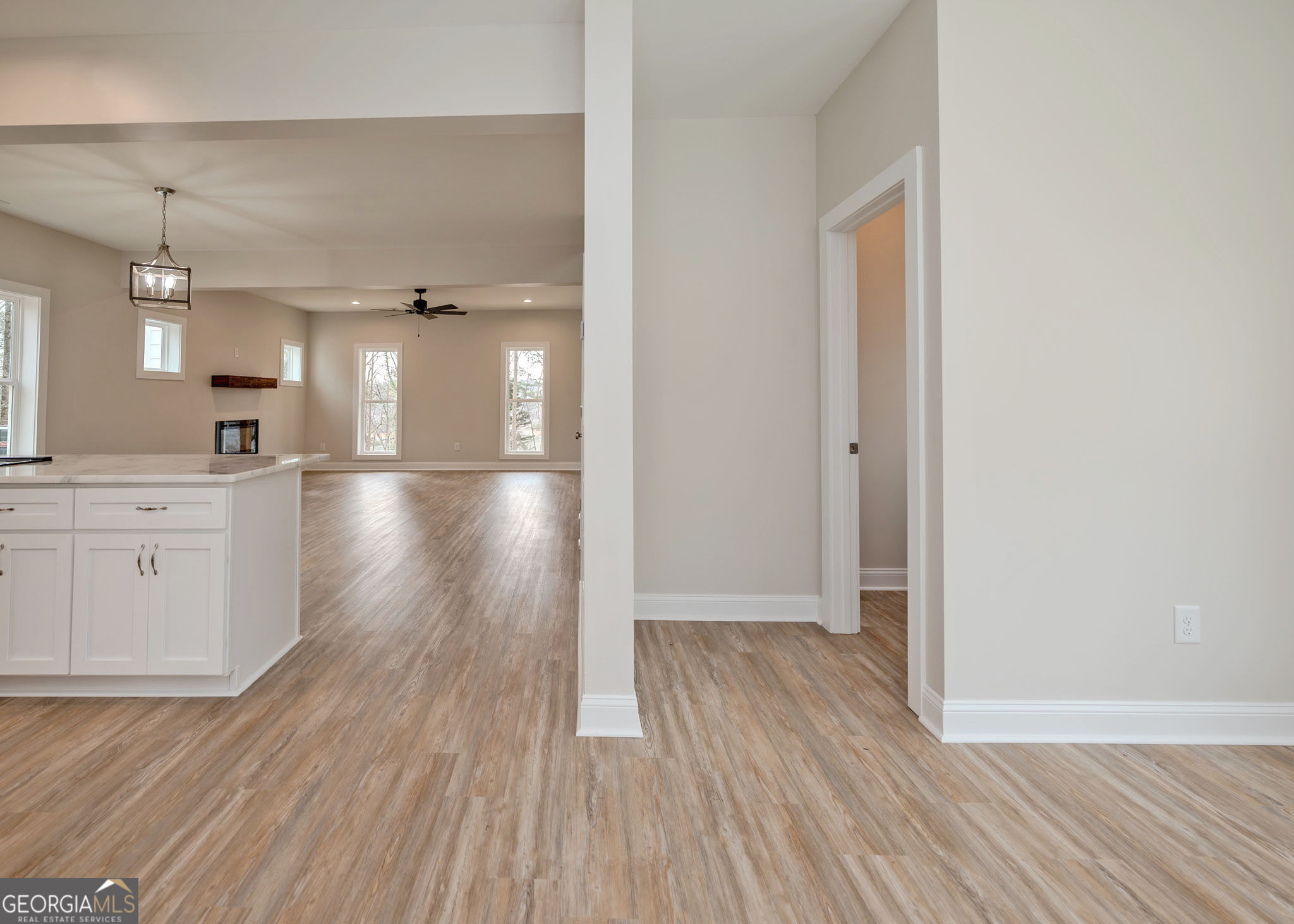 990 Rue Fleur De Lis