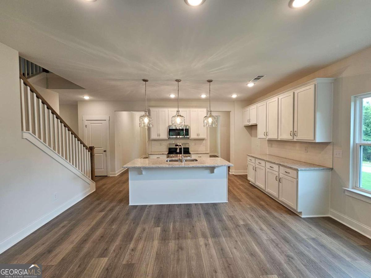 497 Principal Meridian DR