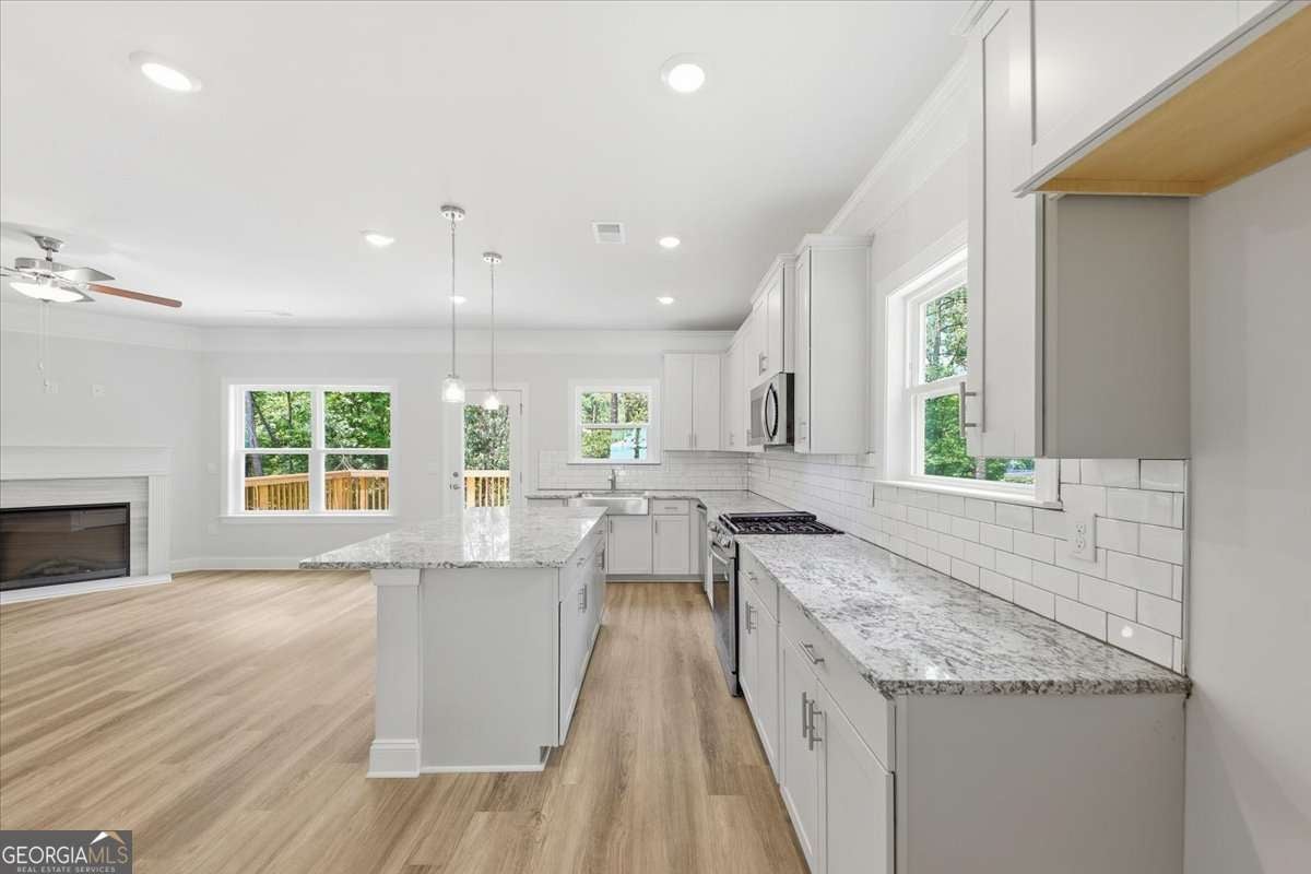 3315 Trevi TRL