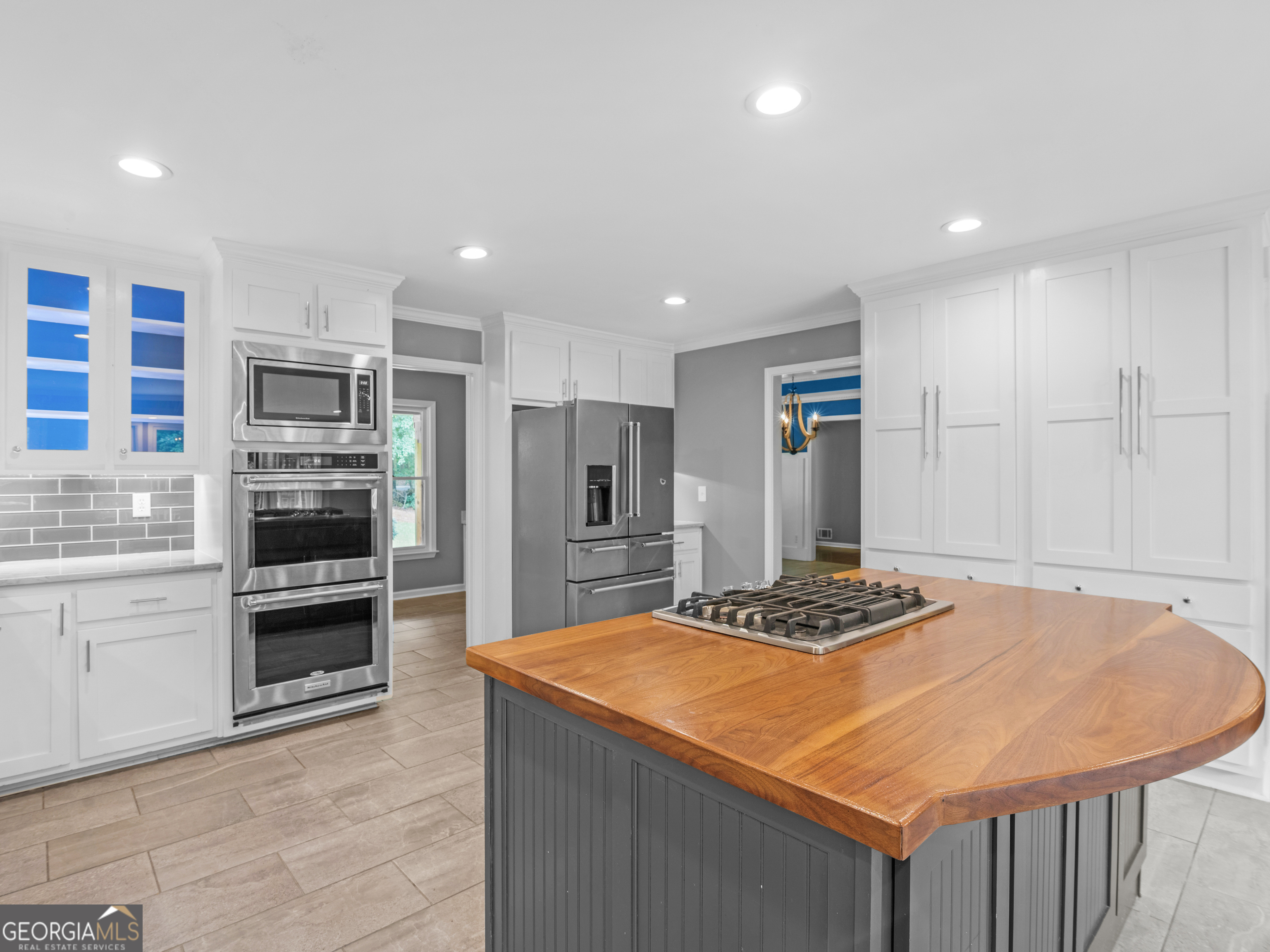 230 Shorewood CT
