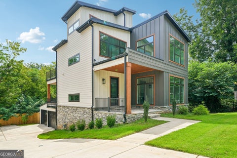 Photo of 1144 Hubbard Street SW, Atlanta, GA 30310 (MLS # 10849080)