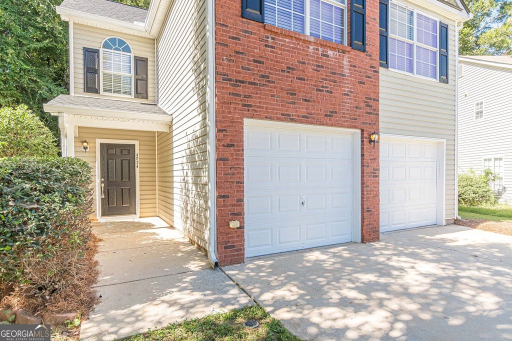 Photo of 4024 Angels Drive, Stockbridge, GA 30281 (MLS # 10855972)