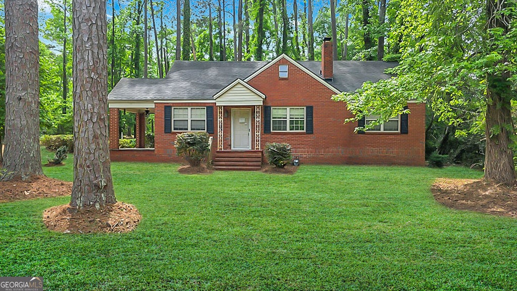 Photo of 819 Hillcrest Drive, Thomson, GA 30824 (MLS # 10846503)