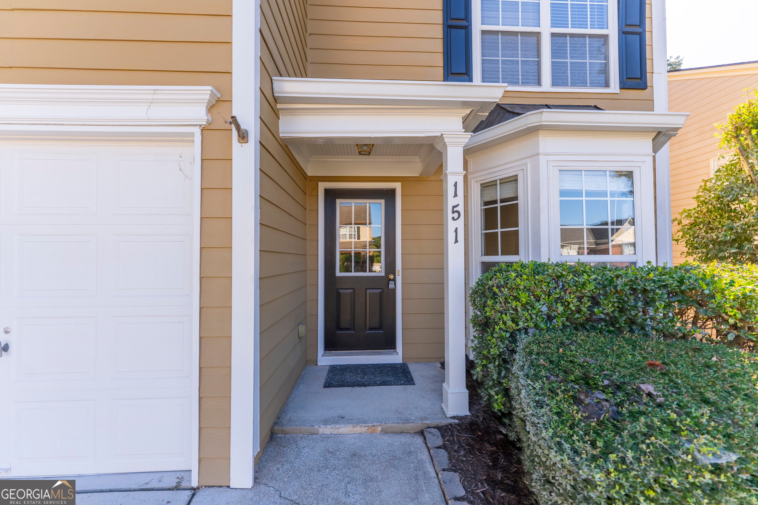 151 Wallnut Hall CIR