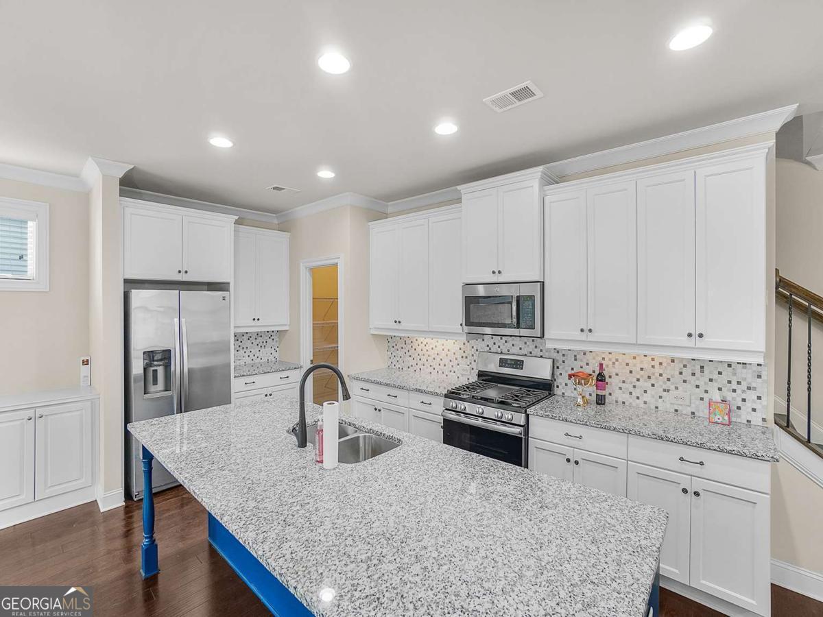 4343 Ainsley Mill LN