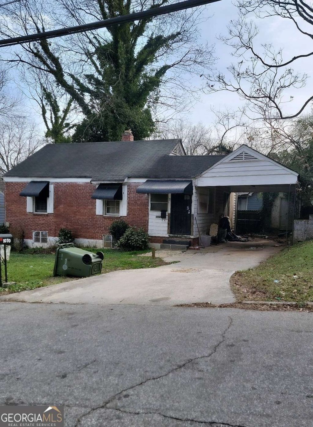 Photo of 1070 Camilla Street SW, Atlanta, GA 30314 (MLS # 10688282)