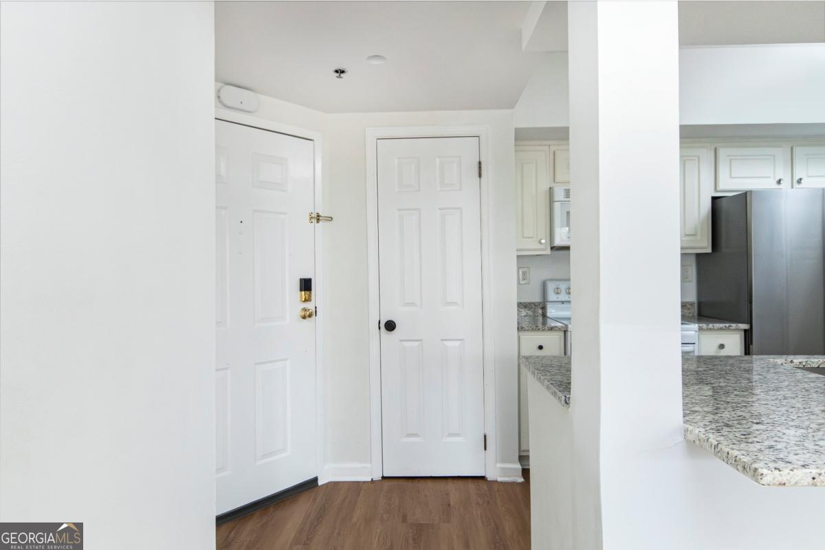 1 Biscayne DR 304