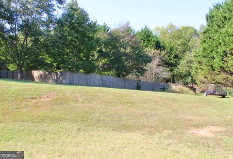 A home in Hoschton