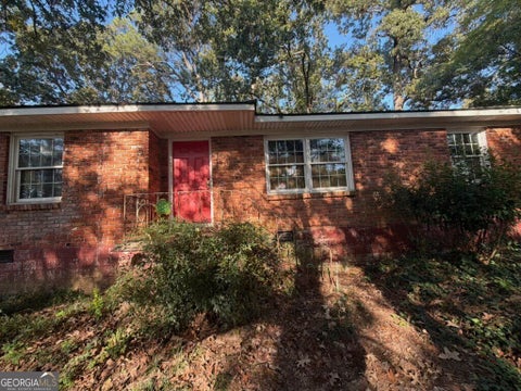 Photo of 2584 Chamblee Tucker Road, Atlanta, GA 30341 (MLS # 10874303)