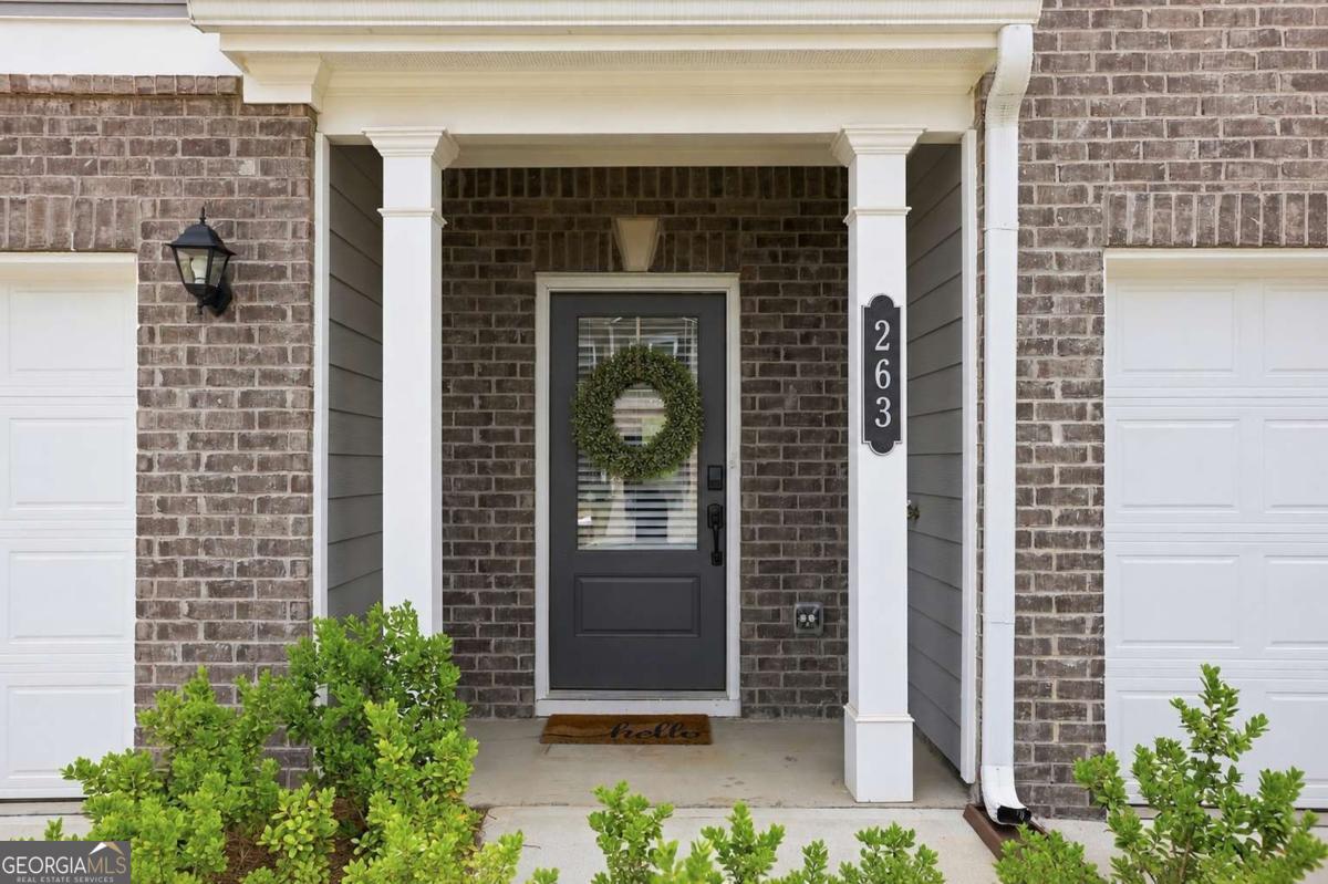 263 Dupont DR