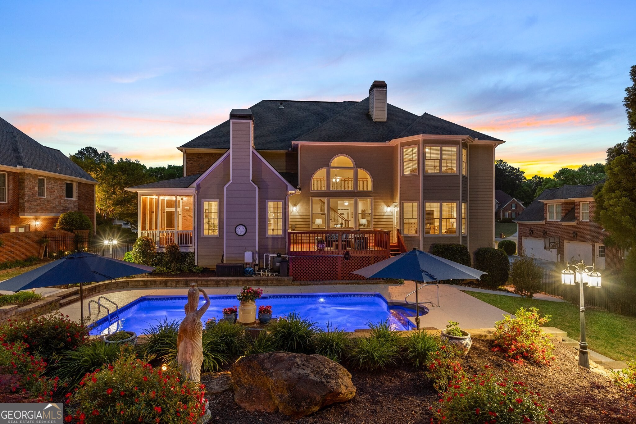 2439 Huntington Park DR NW