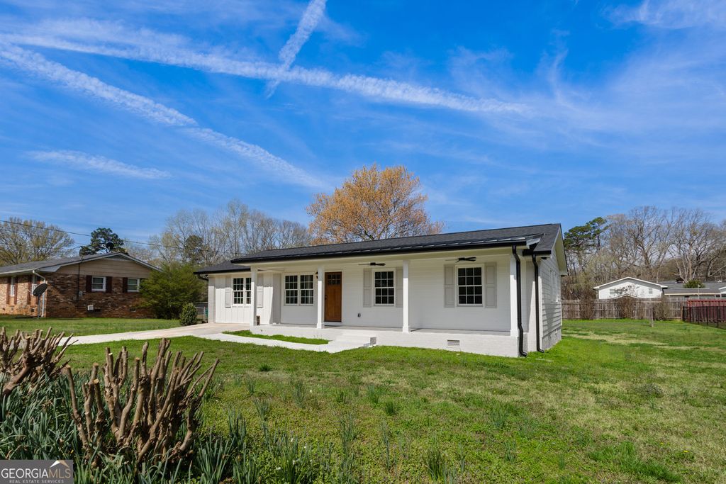 Photo of 376 Lakewood Drive, Social Circle, GA 30025 (MLS # 10731201)