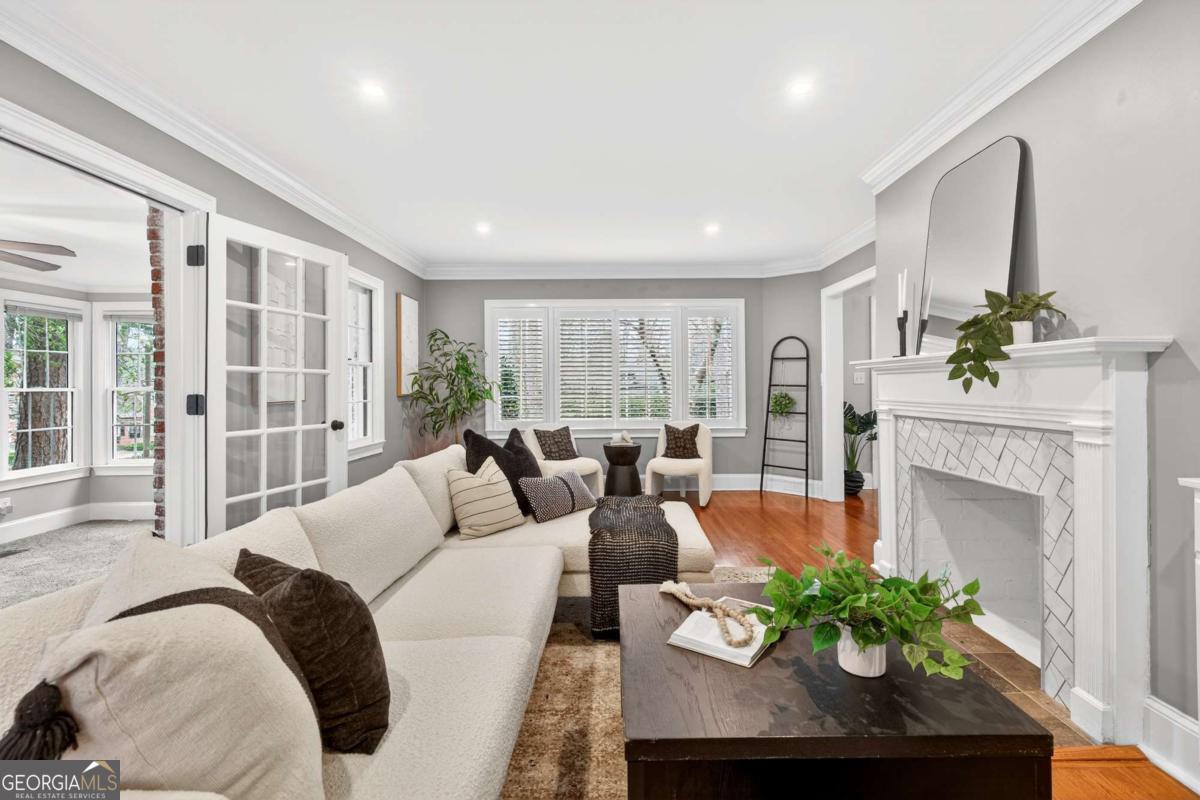 4105 Peachtree Dunwwoody RD NE