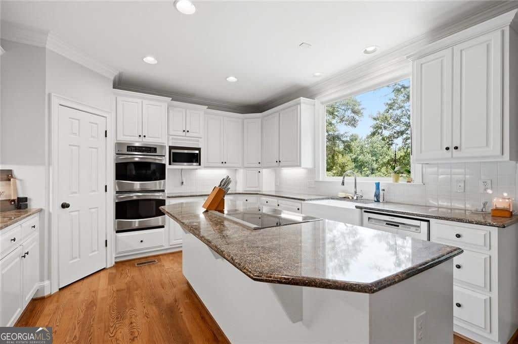 Photo of 990 Bramlett Shoals Road, LAWRENCEVILLE, GA 30045 (MLS # 10814814)