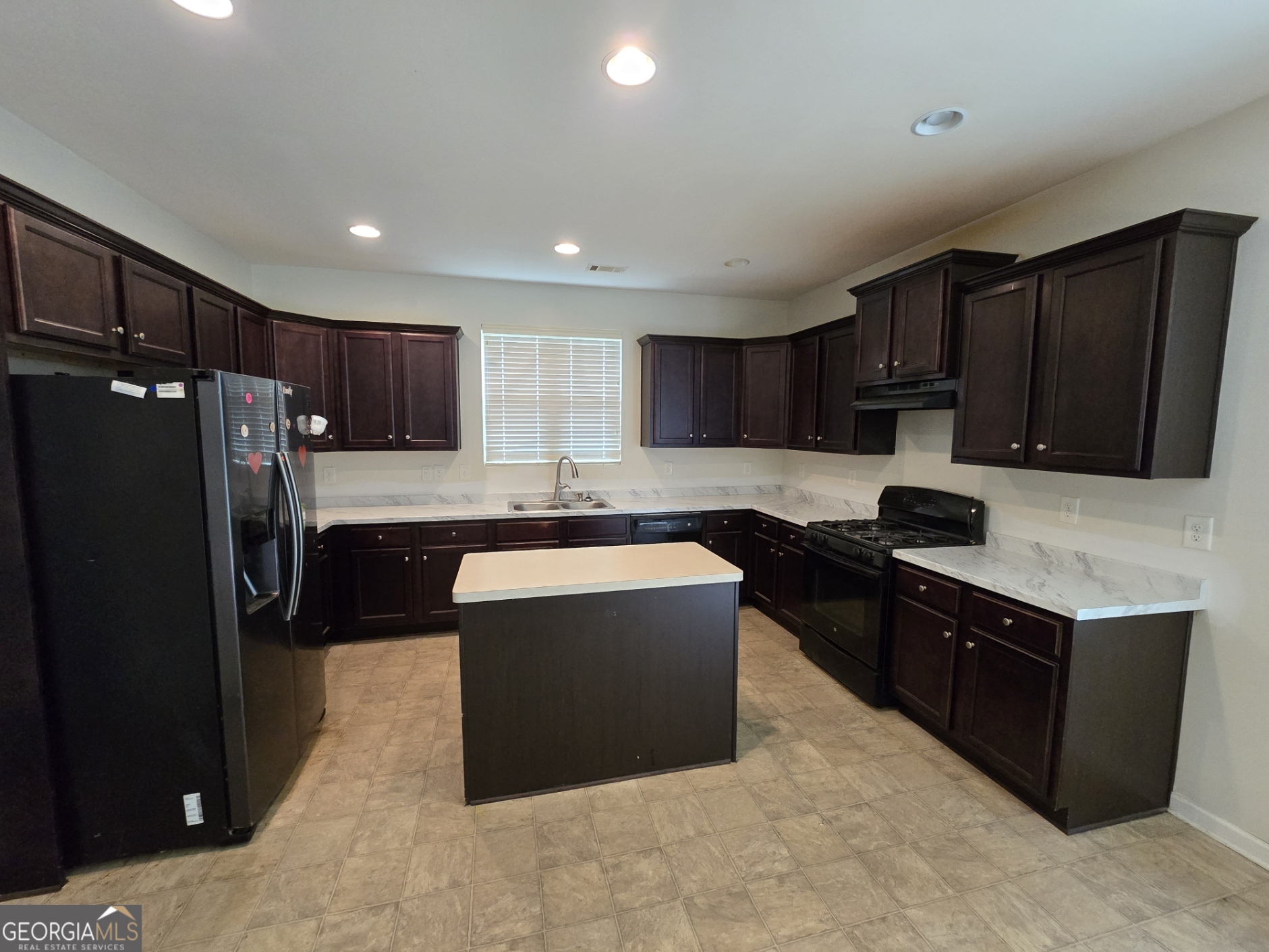 3907 Dunaire DR