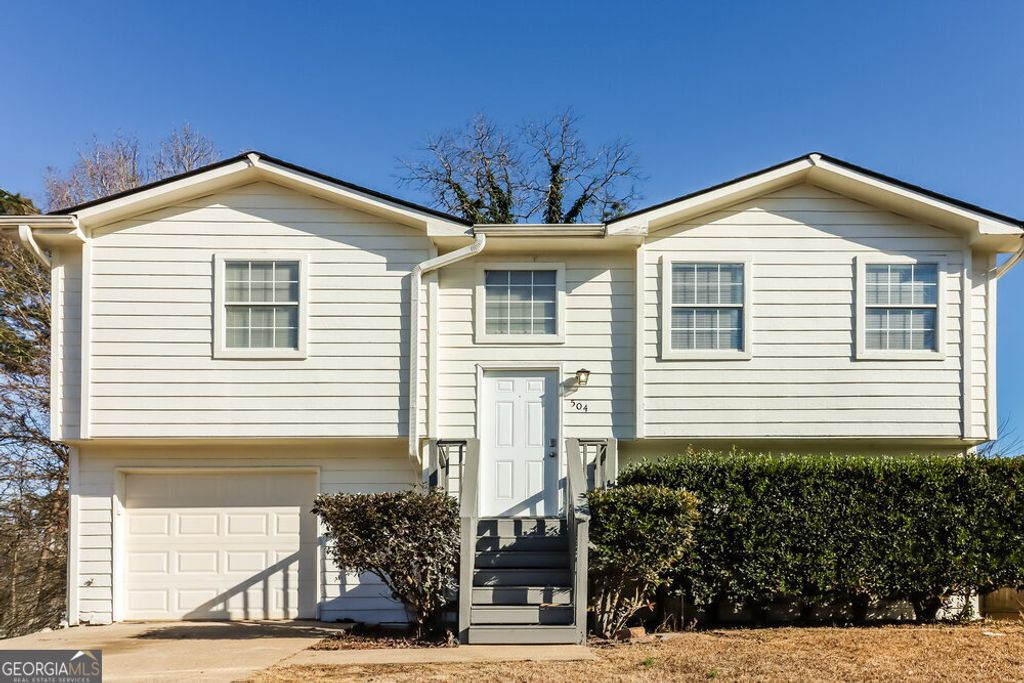 Photo of 504 Cherokee Overlook Court, Canton, GA 30115 (MLS # 10662661)