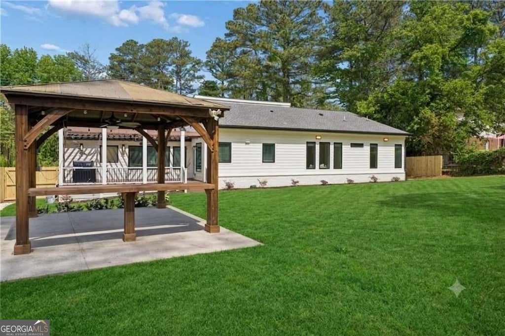 Photo of 4130 Lower Roswell Road, Marietta, GA 30068 (MLS # 10838635)