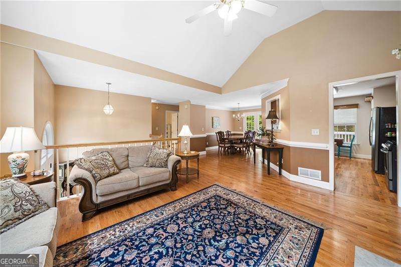6355 Autumn View PT NW