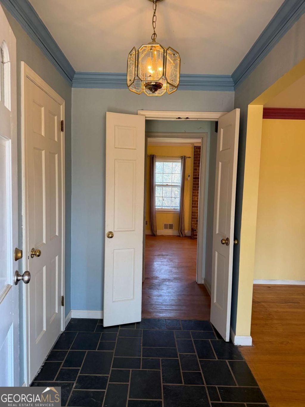 Photo of 1711 Stonecliff Court, Decatur, GA 30033 (MLS # 10703362)