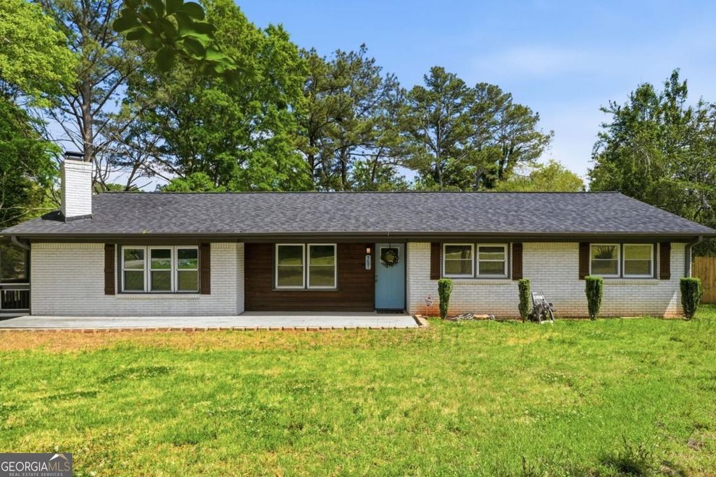 Photo of 4691 Roberta Circle, Austell, GA 30106 (MLS # 10755792)