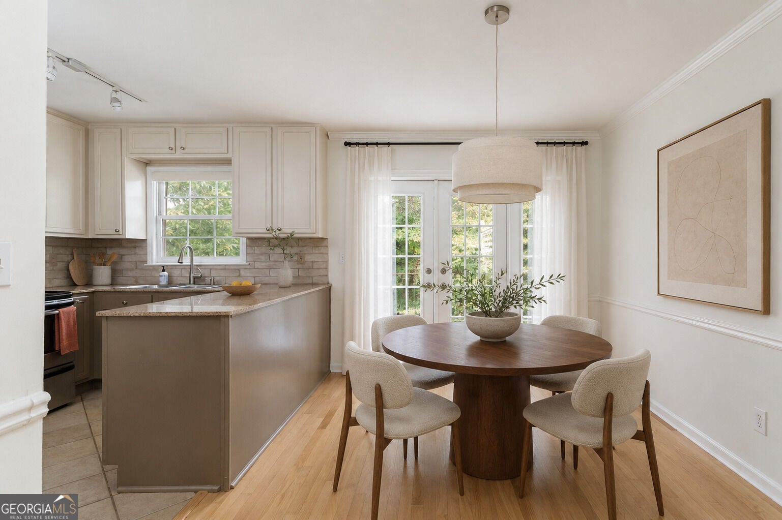 1101 Collier RD NW L5