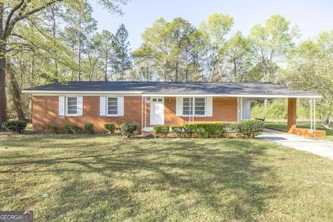 918 Henderson ST Dublin GA 31021