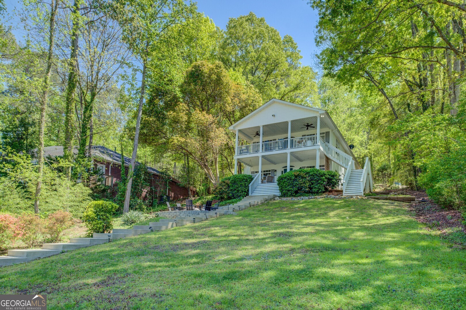 55 Swan CT