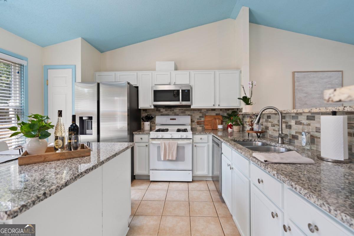 3733 Heyford CT
