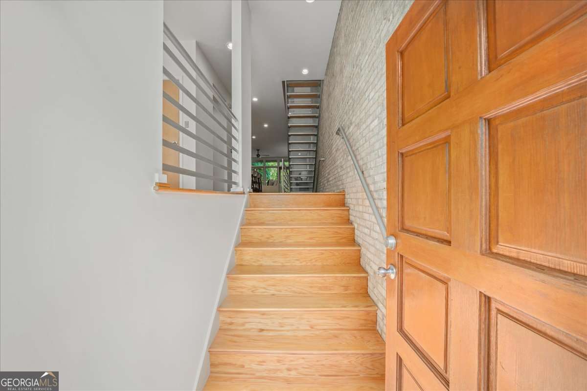 1344 Fernwood CIR NE