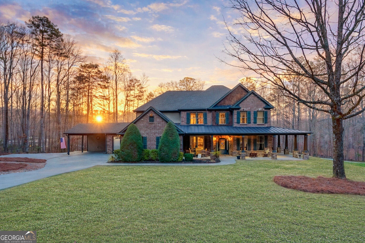 245 Lakeshore DR