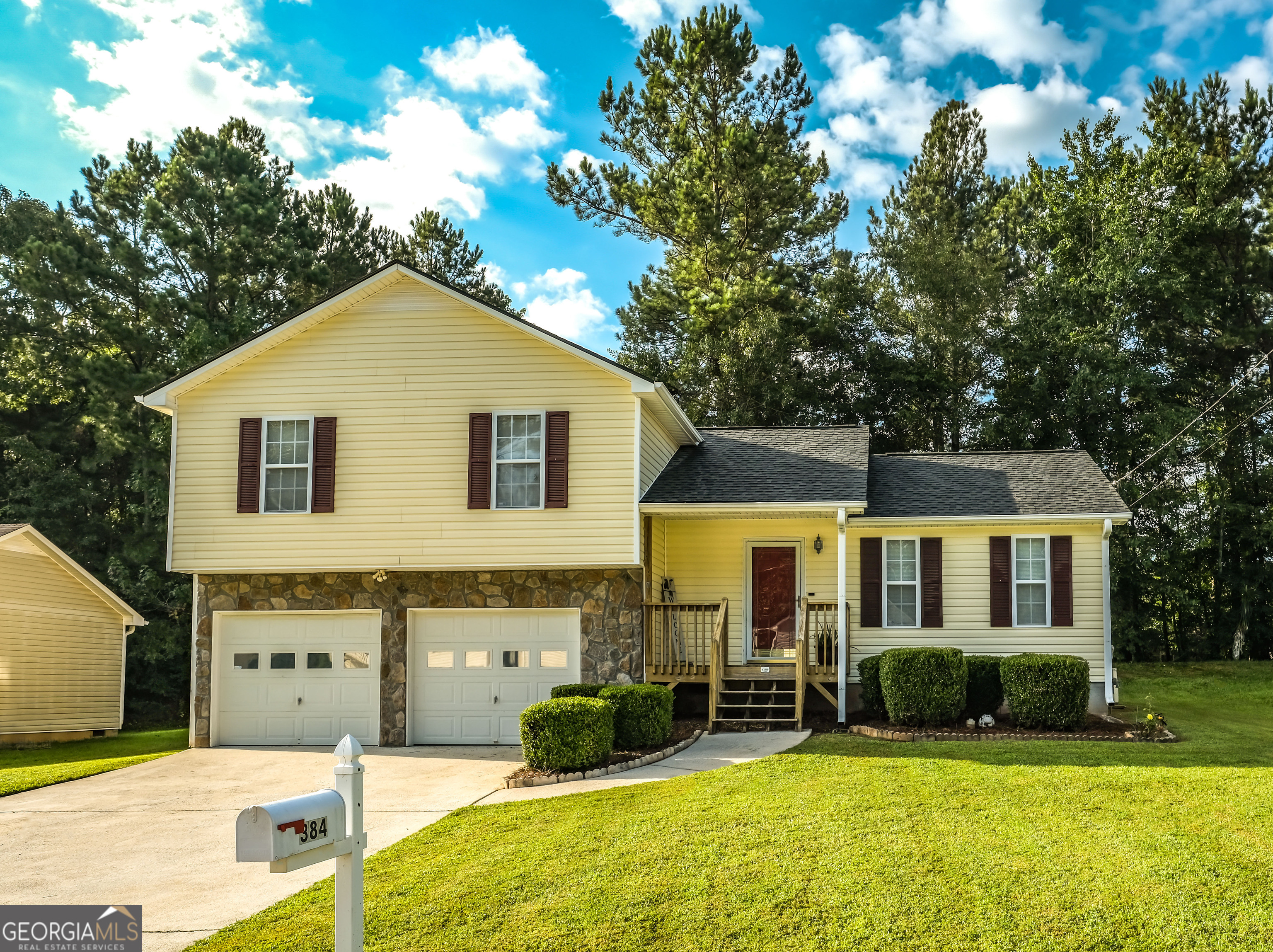 Motivated Seller says bring them an offer! Updated 3BR/2BA Home with No HOA! This move-in ready home features a spacious conditioned 2-car garage and has been thoughtfully updated in 2021, including a new roof, all-new flooring, refreshed bathrooms with new tile and vanities, updated kitchen with solid surface countertops, new cabinetry, select LED light fixtures, remote-controlled under-cabinet lighting, and fresh interior paint throughout. Sellers are still making additional improvements that they feel need to be done-please pardon the mess during your visit. Homes like this don't last long-schedule your showing today!