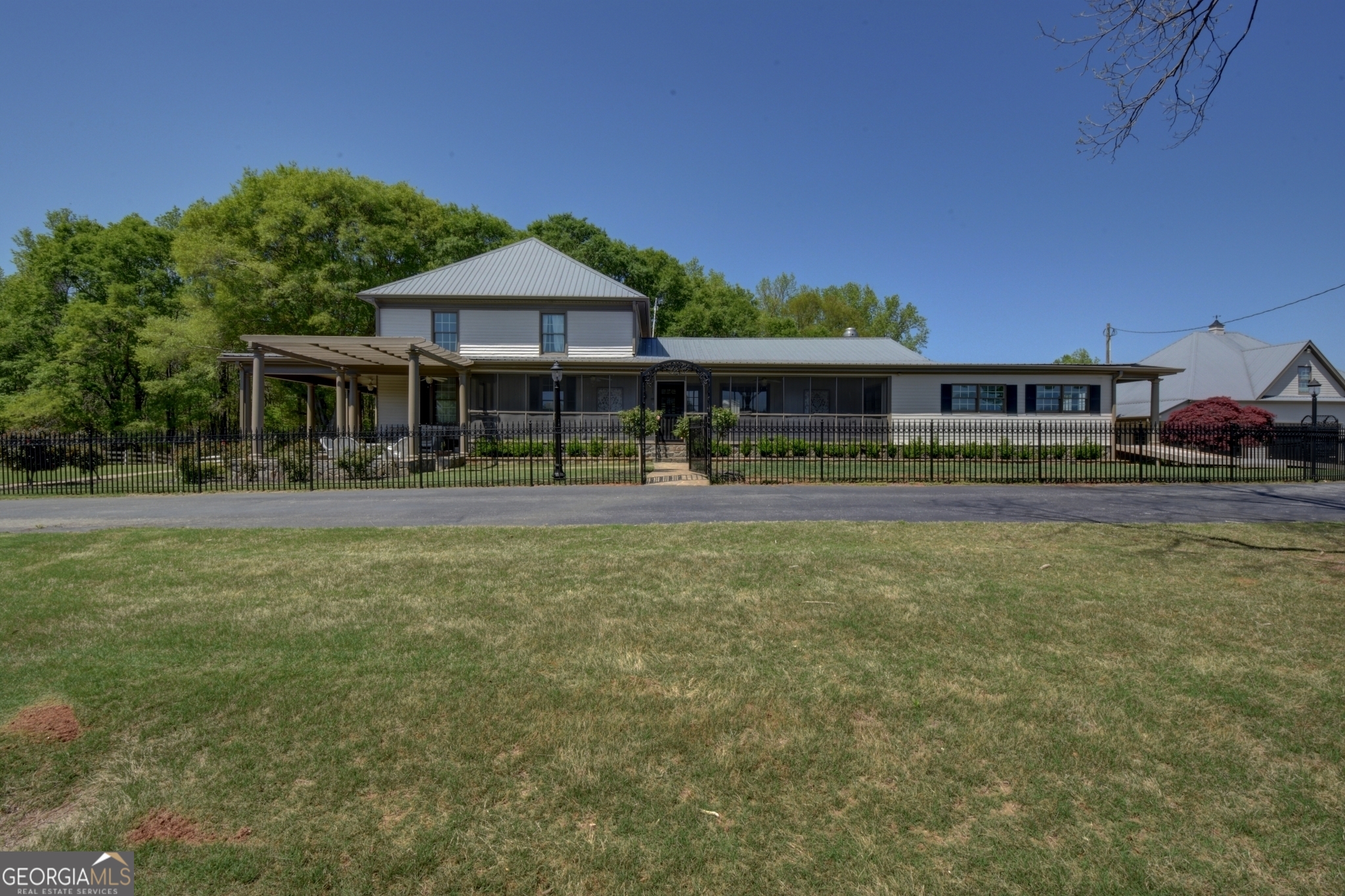 7527 Highway 326