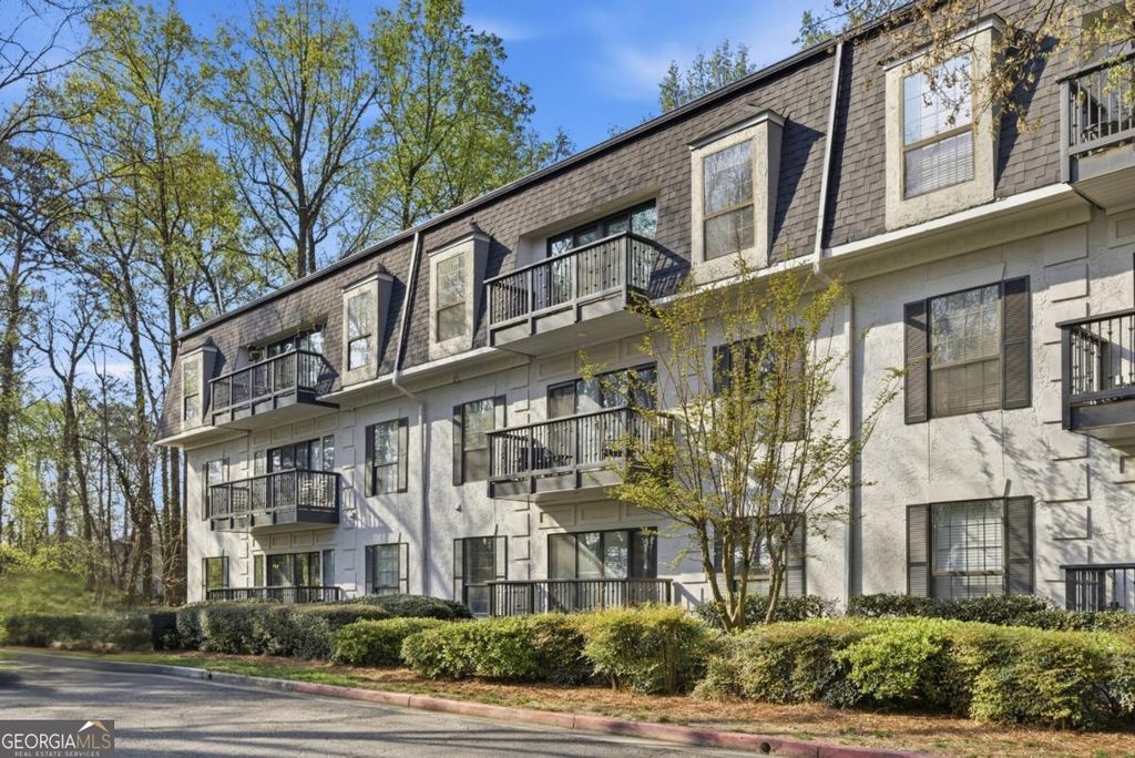 Photo of 3115 Pine Heights Drive NE, Atlanta, GA 30324 (MLS # 10721172)