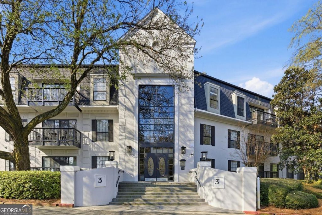 Photo of 3115 Pine Heights Drive NE, Atlanta, GA 30324 (MLS # 10721172)