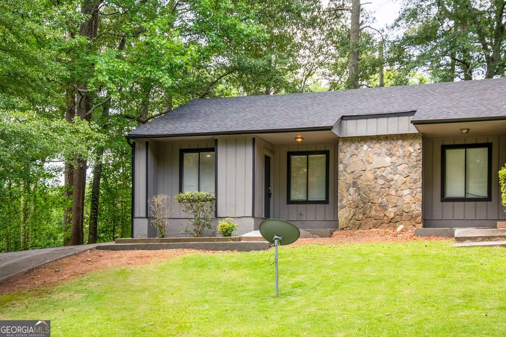 Photo of 106 Summerwood Drive, Fairburn, GA 30213 (MLS # 10790911)