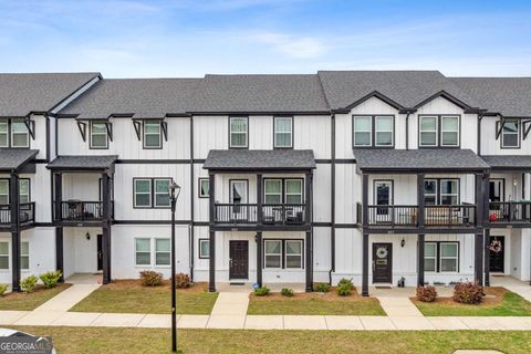 823 Mackay CRK Woodstock GA 30188