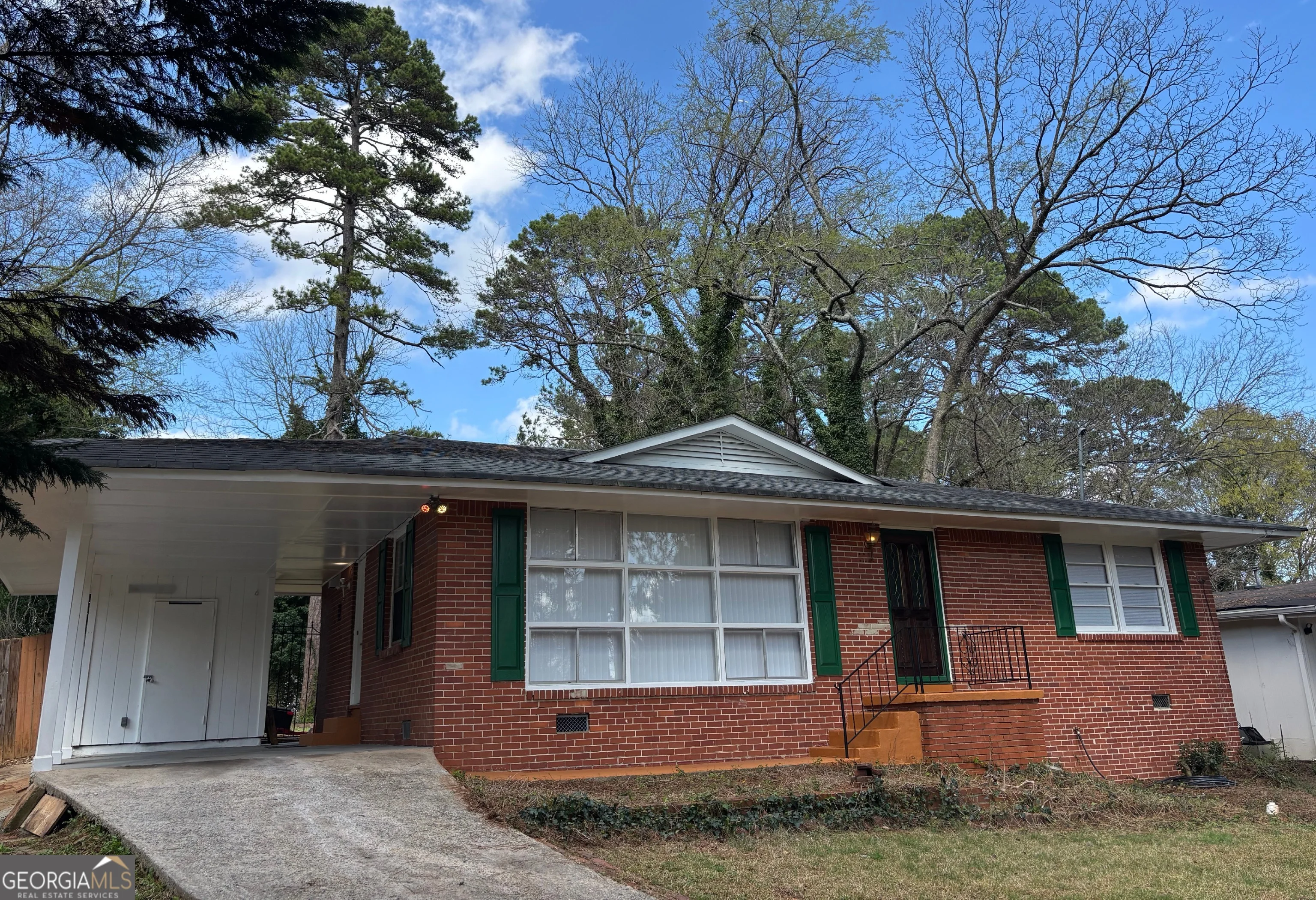 1516 Boulderwoods Drive SE