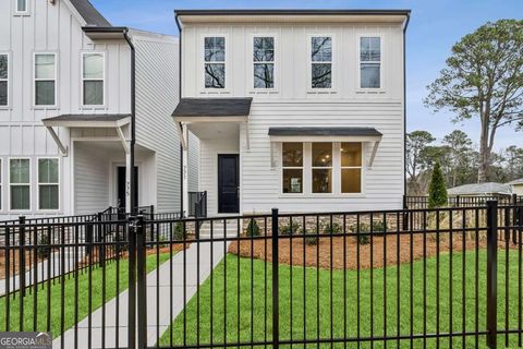 Photo of 771 Auguste Avenue, Decatur, GA 30033 (MLS # 10676151)