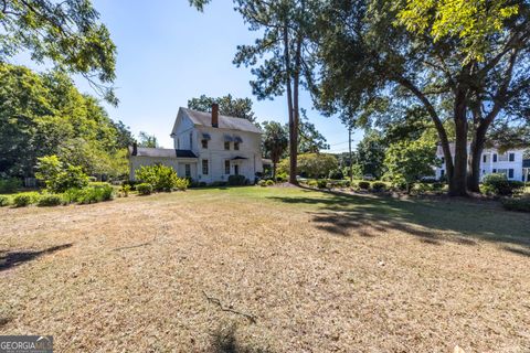 A home in Lumpkin