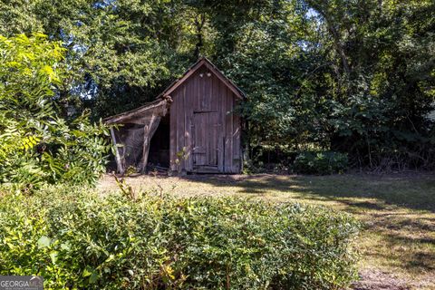 A home in Lumpkin