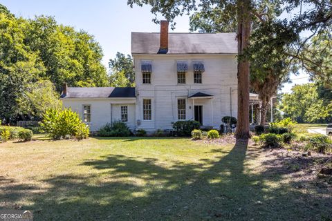 A home in Lumpkin