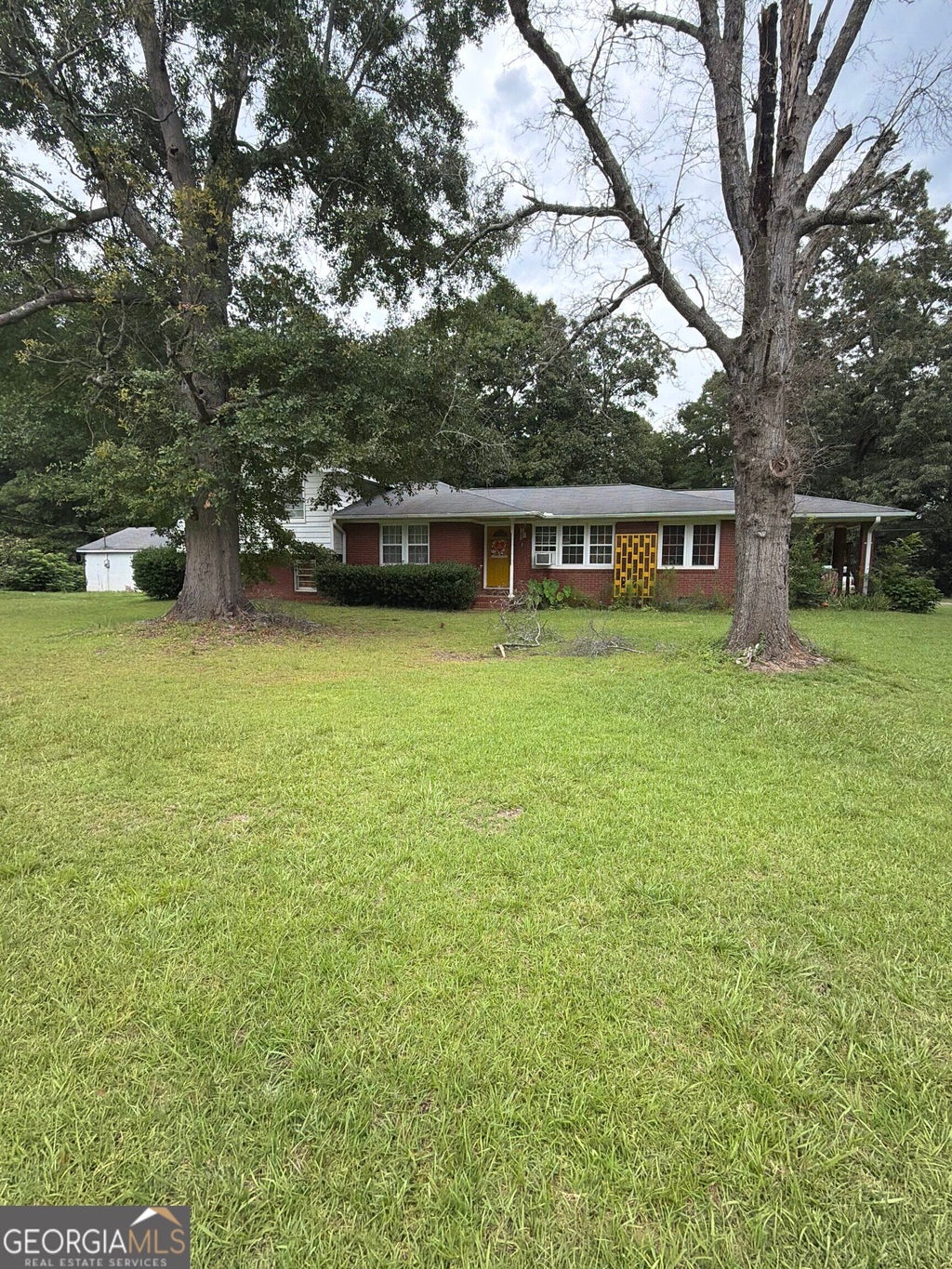 Photo of 4490 Mason Creek Road, WINSTON, GA 30187 (MLS # 10829887)