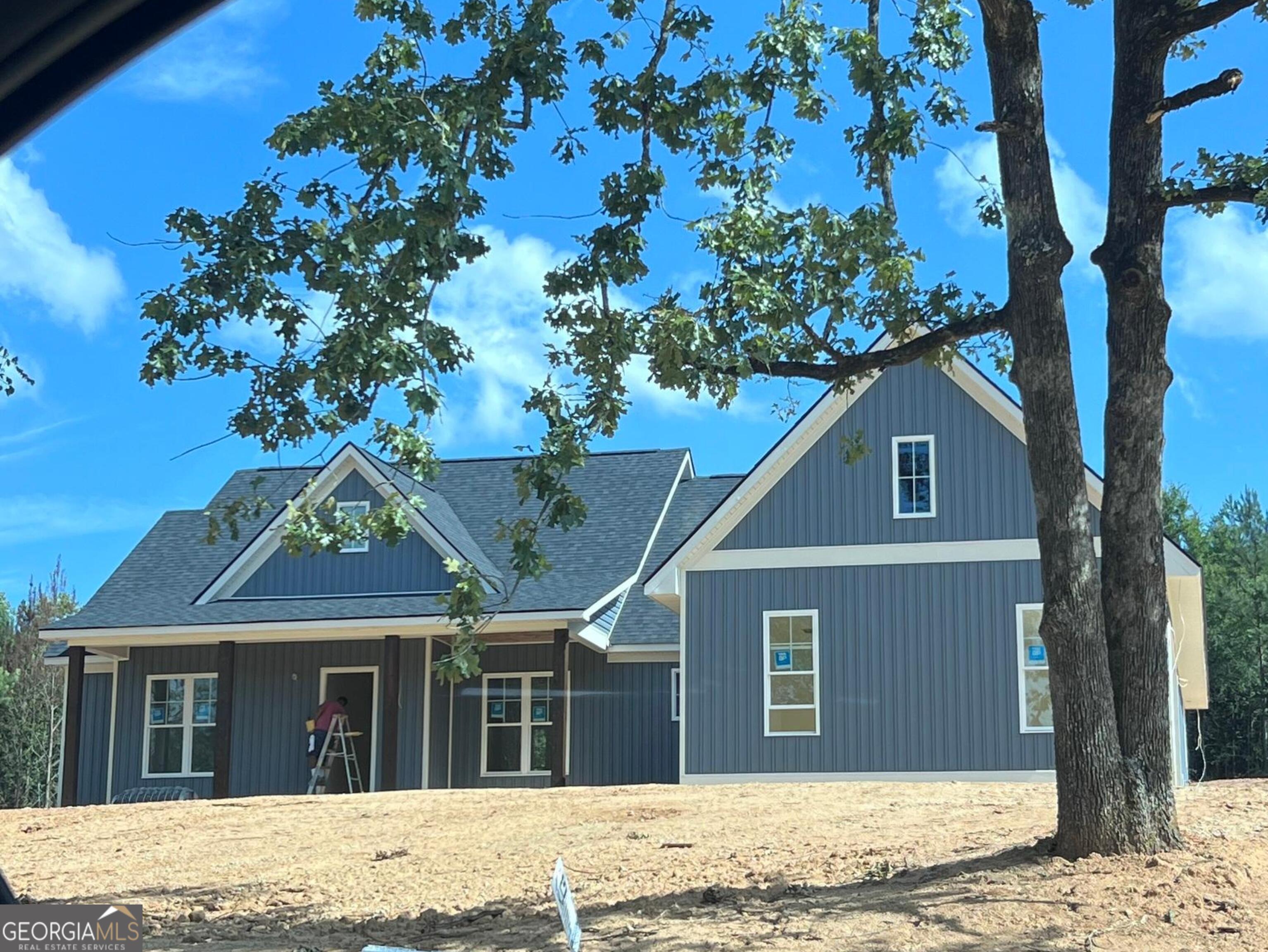 326 W. Lakeview DR